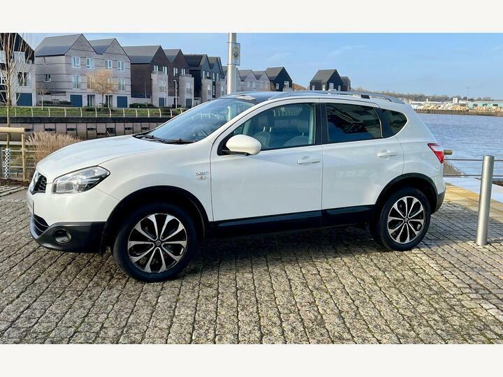 Nissan Qashqai 1.6 N-tec Cvt 2Wd Euro 5 White #4