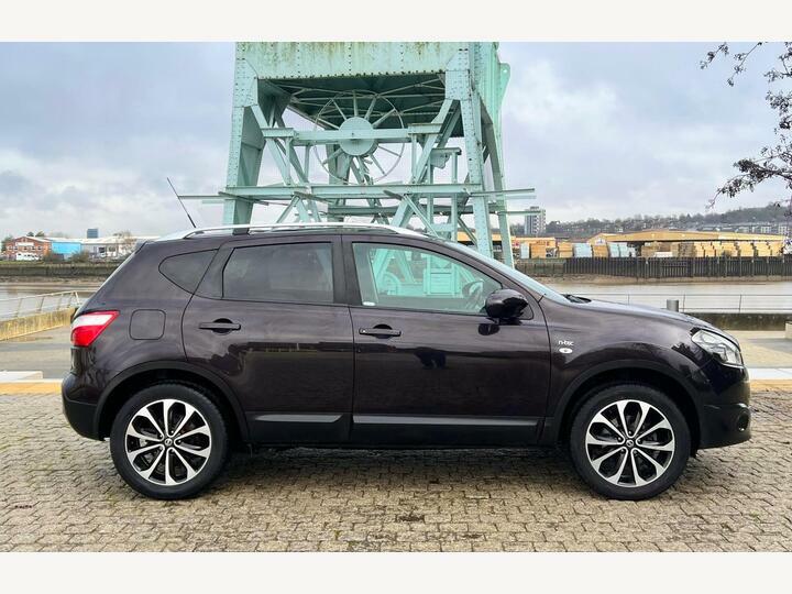 Nissan Qashqai 1.6 N-tec 2Wd Euro 5 Black #3