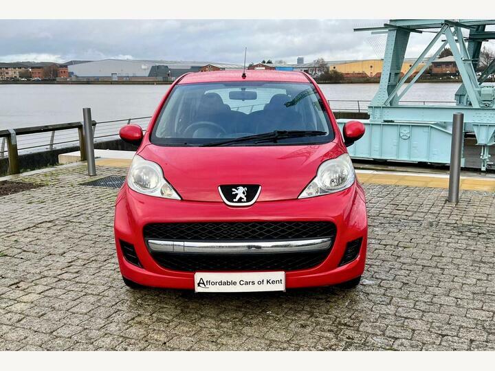 Peugeot 107 1.0 12V Urban 2 Tronic Euro 5 Red #2