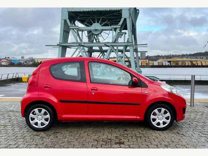 Peugeot 107 1.0 12V Urban 2 Tronic Euro 5 Red #3