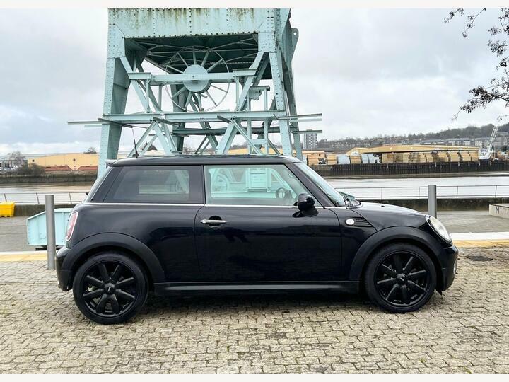Mini Hatch 1.6 Cooper Steptronic Euro 4 Black #3