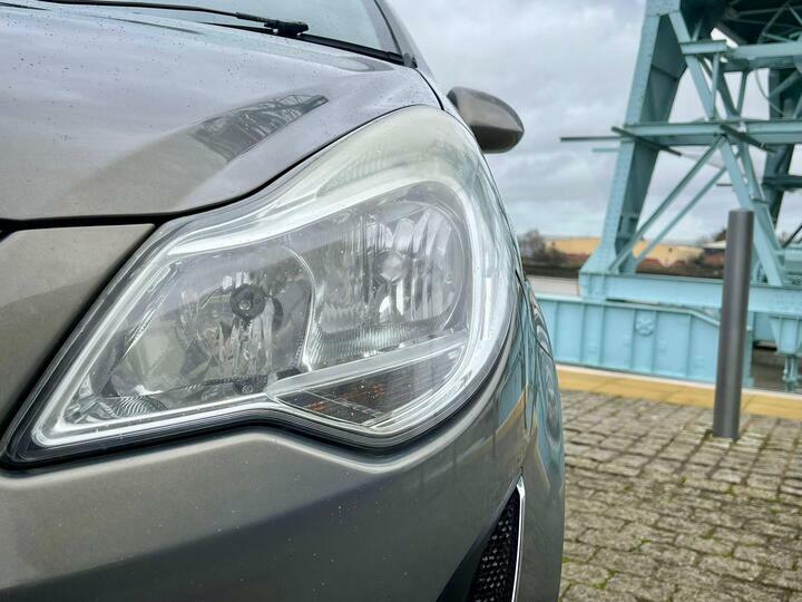 Vauxhall Corsa 1.4 16V Se Euro 5 KS62PFD Brown #5
