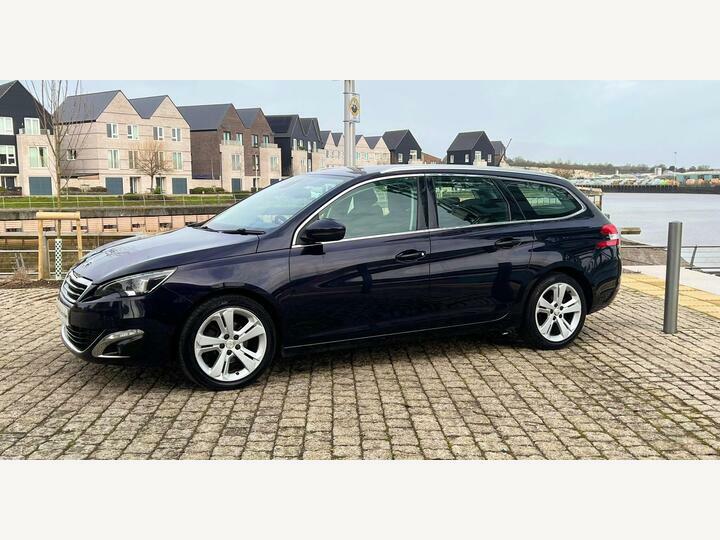 Peugeot 308 SW 1.2 Puretech Allure Euro 6 LG15OVY Blue #3