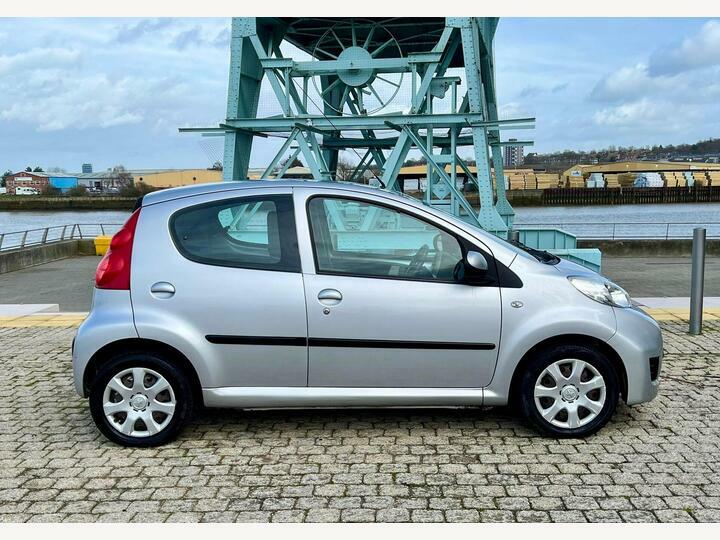 Peugeot 107 1.0 12V Urban 2 Tronic Euro 4 Silver #3