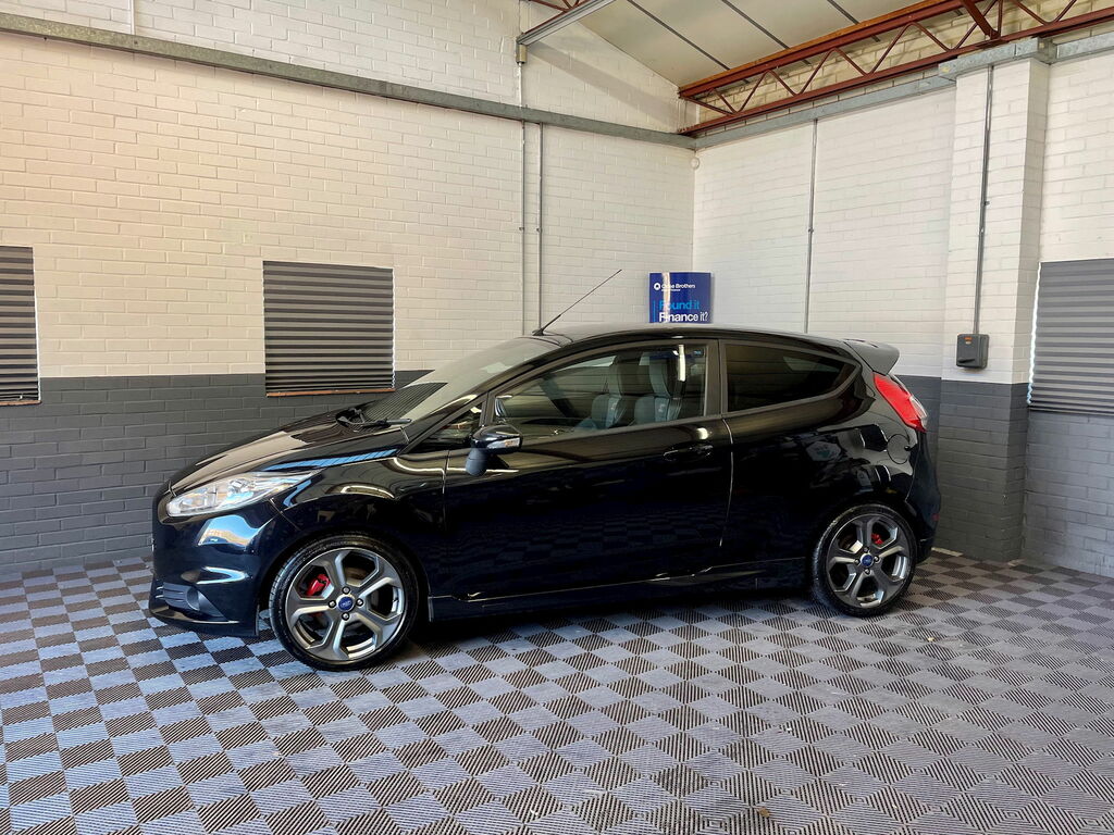 Ford Fiesta 1.6T Ecoboost St-2 Hatchback Eur Black #2