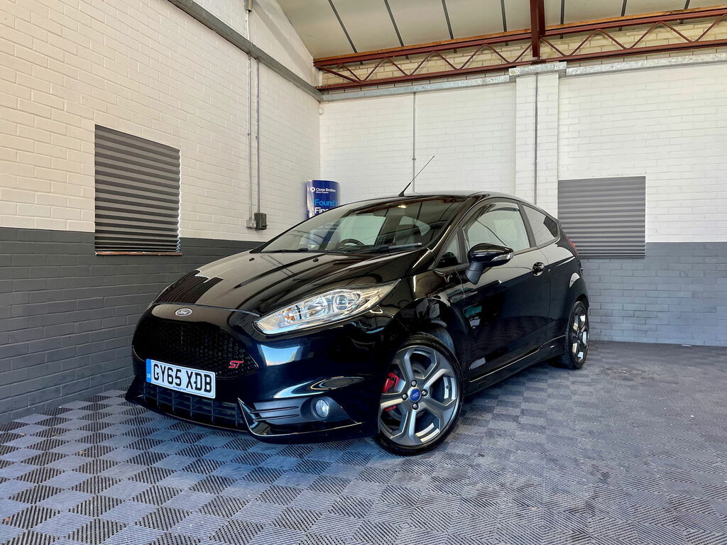 Ford Fiesta 1.6T Ecoboost St-2 Hatchback Eur Black