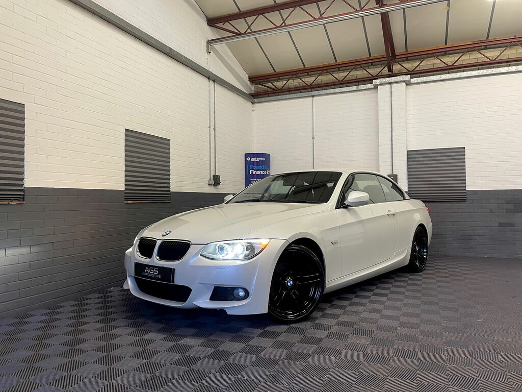 BMW 3 Series 2.0 320D M Sport Convertible Steptronic White