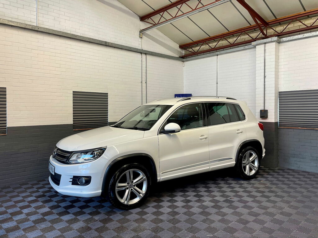 Volkswagen Tiguan 2.0 Tdi Bluemotion Tech R-line Suv Manu PE13YKA White #2