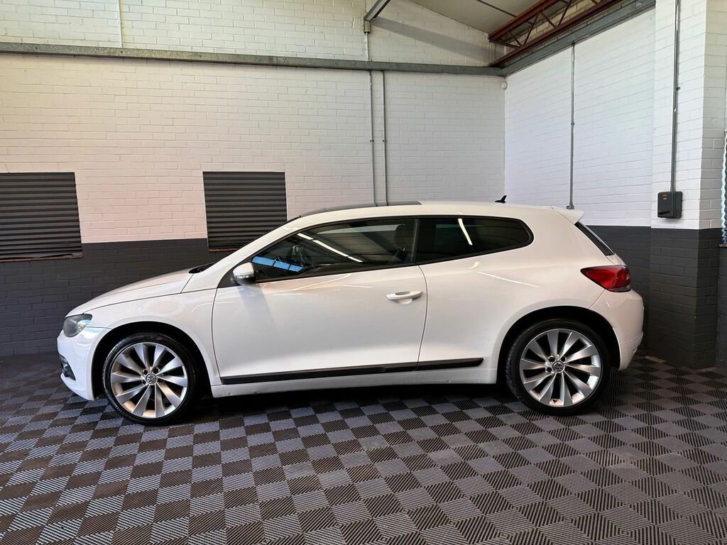 Volkswagen Scirocco 2.0 Tdi Gt Hatchback Euro 5 170 Ps White #5
