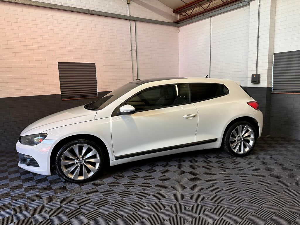 Volkswagen Scirocco 2.0 Tdi Gt Hatchback Euro 5 170 Ps White #6