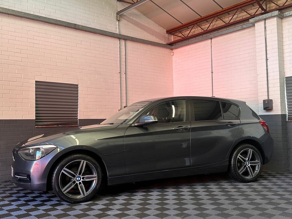 BMW 1 Series 2.0 116D Sport Hatchback Euro 5 LS63XHX Grey #3
