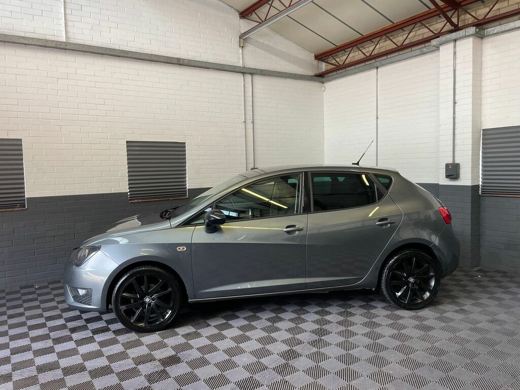 Seat Ibiza 1.2 Tsi Fr Black Hatchback Euro VA64TUP Grey #2