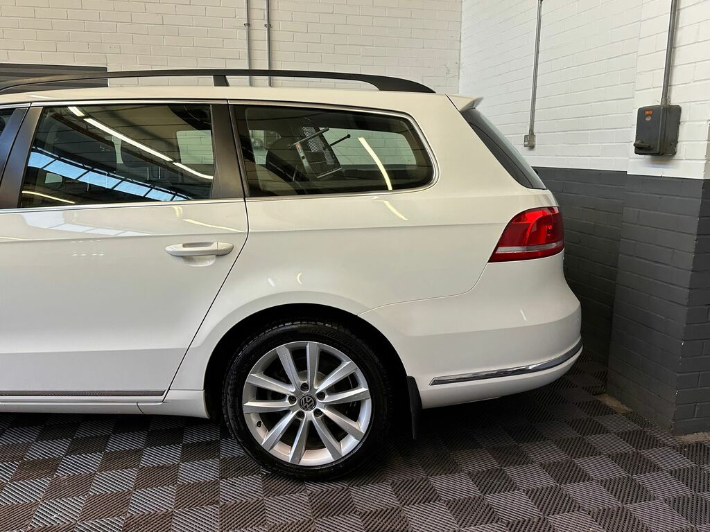 Volkswagen Passat 2.0 Tdi Bluemotion Tech Executive Estate Diese PK14CWA White #6
