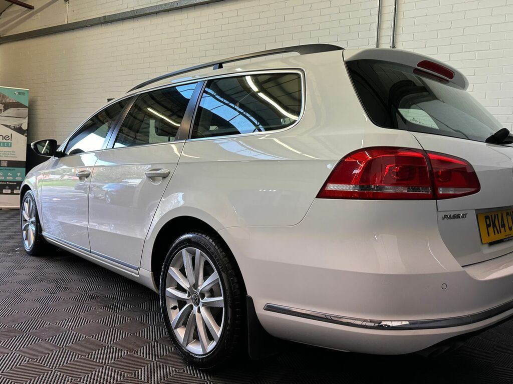 Volkswagen Passat 2.0 Tdi Bluemotion Tech Executive Estate Diese PK14CWA White #5