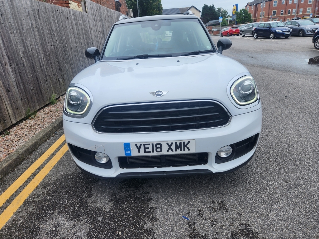 Mini Countryman Cooper 1.5 Cooper YE18XMK White #3