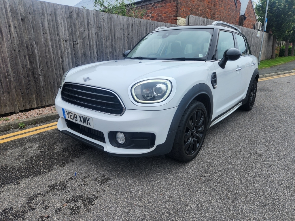 Mini Countryman Cooper 1.5 Cooper YE18XMK White #4