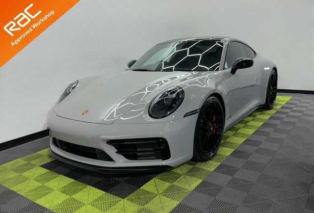 Porsche 911 3.0 Carrera 4 Gts Grey