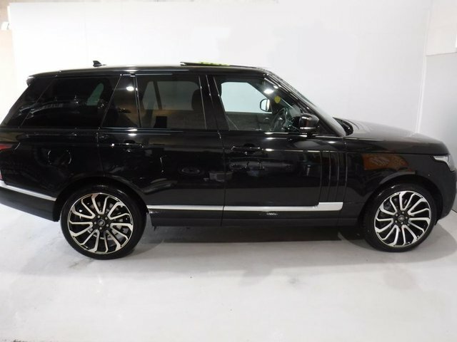 Land Rover Range Rover 3.0 Tdv6 Vogue GD17FUV Black #2