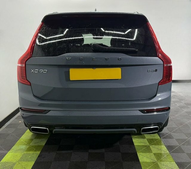 Volvo XC90 2.0 B5 Mhev R-design Grey #4