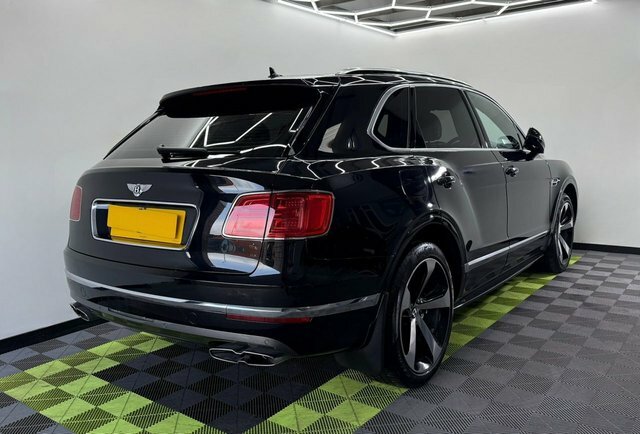 Bentley Bentayga 4.0 V8 Suv SJ20OXE Black #2