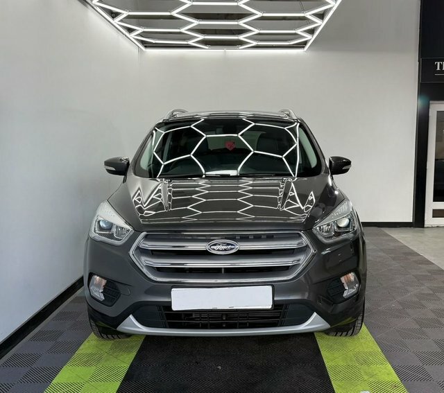 Ford Kuga 1.5 Tdci Titanium Suv Grey #3