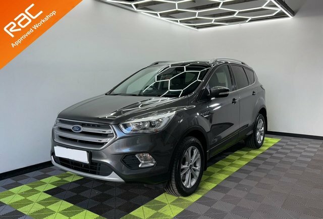 Ford Kuga 1.5 Tdci Titanium Suv Grey
