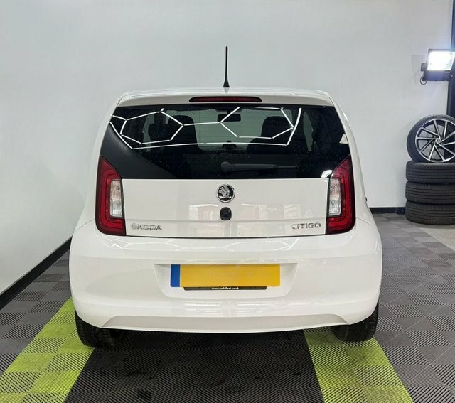 Skoda Citigo 1.0 Mpi Greentech Colour OX19HXD White #4