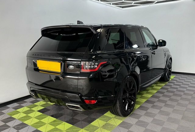 Land Rover Range Rover Sport 2.0 P400e 13.1Kwh Hse GV70KWZ Black #2