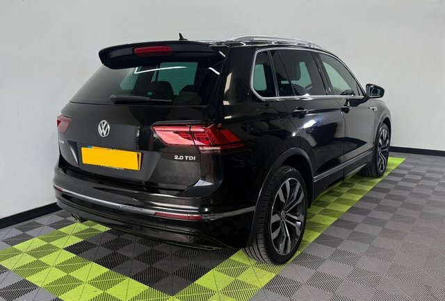 Volkswagen Tiguan 2.0 Tdi Bluemotion Tech DL66FLY Black #2