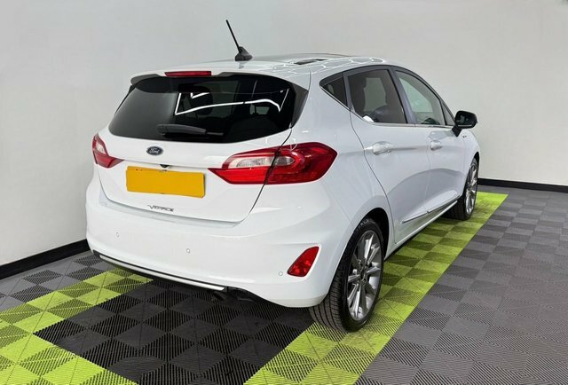 Ford Fiesta 1.5 Tdci Vignale Hatchback MJ19UJP White #2