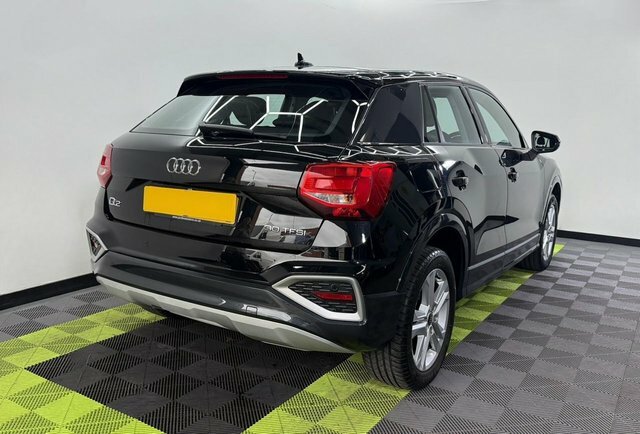 Audi Q2 1.0 Tfsi 30 Sport MV73ZYA Black #2