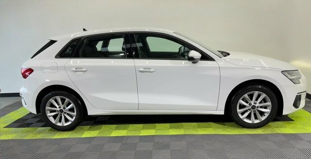 Audi A3 1.0 Tfsi 30 Technik RJ73UPG White #6