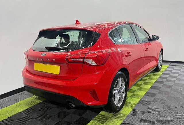 Ford Focus 1.5 Ecoblue Zetec Hatchback MH68VOA Red #2