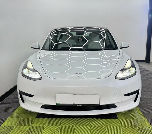Tesla Model 3 Standard Range Plus Saloon MM21AWA White #3