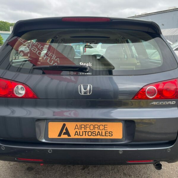 Honda Accord Estate #5
