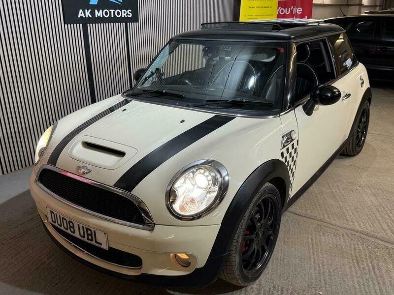 Mini Hatch 1.6 Cooper S Steptronic DU08UBL White #2