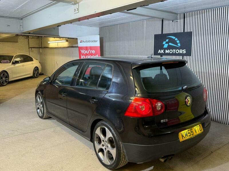 Volkswagen Golf Gti 2.0 Tfsi Gti Black #4