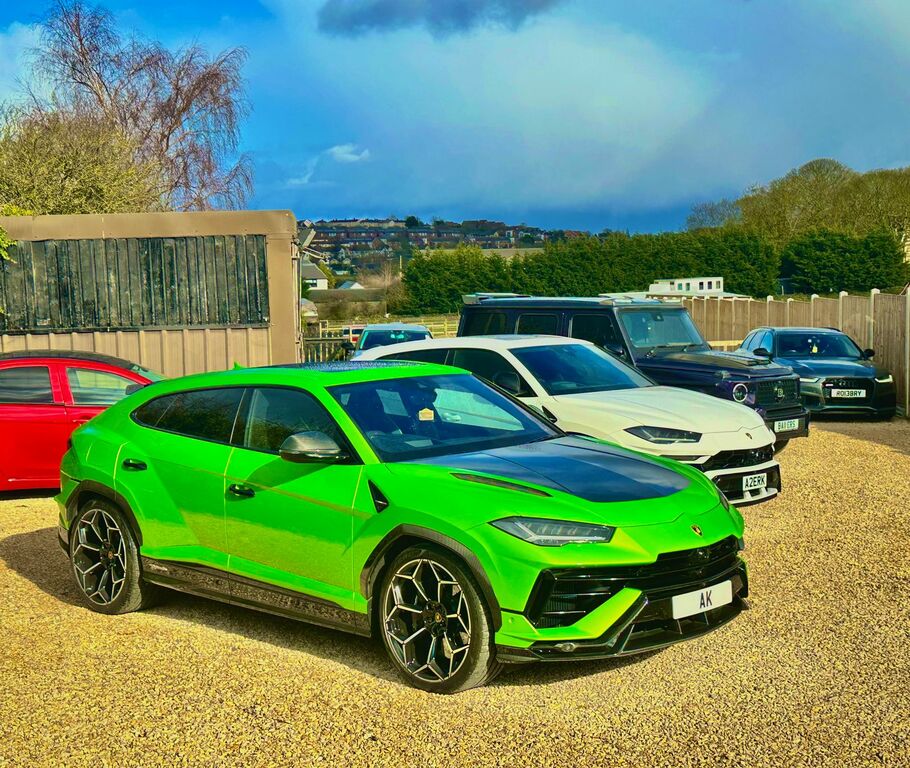 Lamborghini Urus 4.0L V8 Performante Suv Green