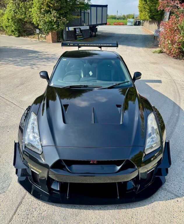 Nissan GT-R 3.8L Premium Edition Coupe Se Red #5