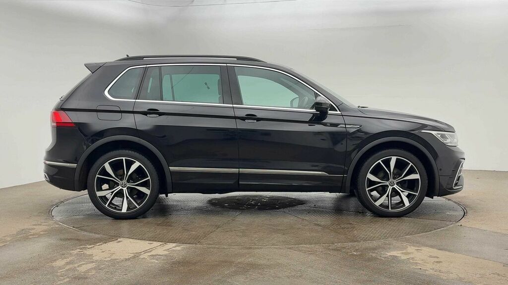 Volkswagen Tiguan 1.5 Tsi R-line Suv Dsg Euro 6 Ss 15 MA21XDR Black #4