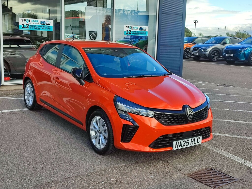 Renault Clio 1.6 E-tech Full Hybrid 145 Evolution Orange