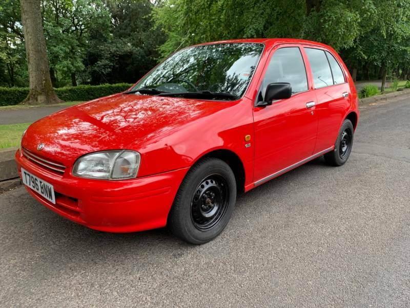 Toyota Starlet 1.3 Solida Red #11