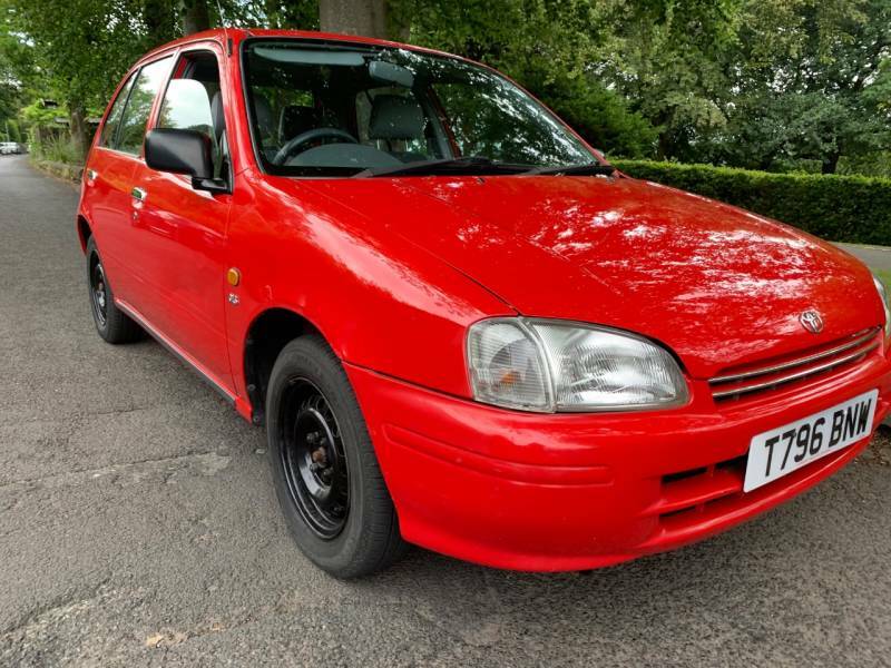 Toyota Starlet 1.3 Solida Red #5