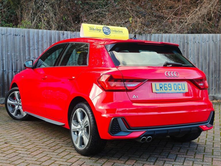 Audi A1 2.0 Tfsi 40 S Line Competition Sportback S Tronic LR69OCU Red #4