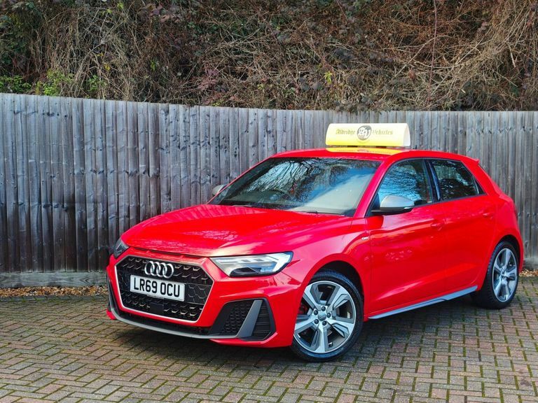 Audi A1 2.0 Tfsi 40 S Line Competition Sportback S Tronic LR69OCU Red #5