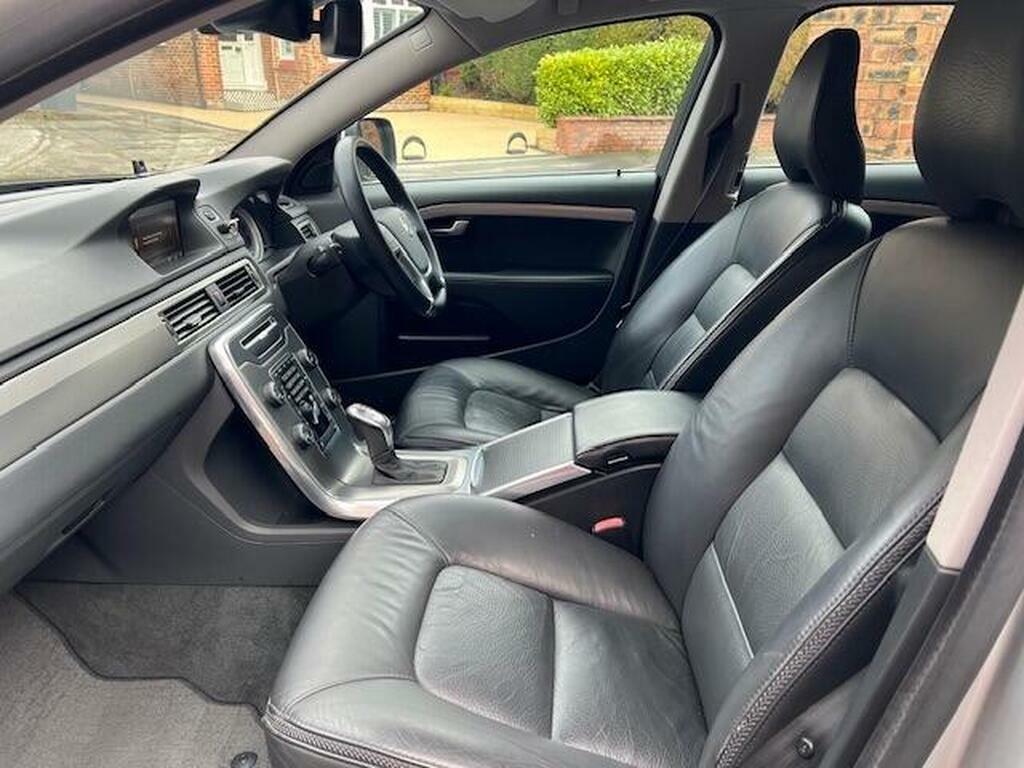 Volvo XC70 2.4 D5 Se Lux Geartronic Awd Euro 5 Silver #4