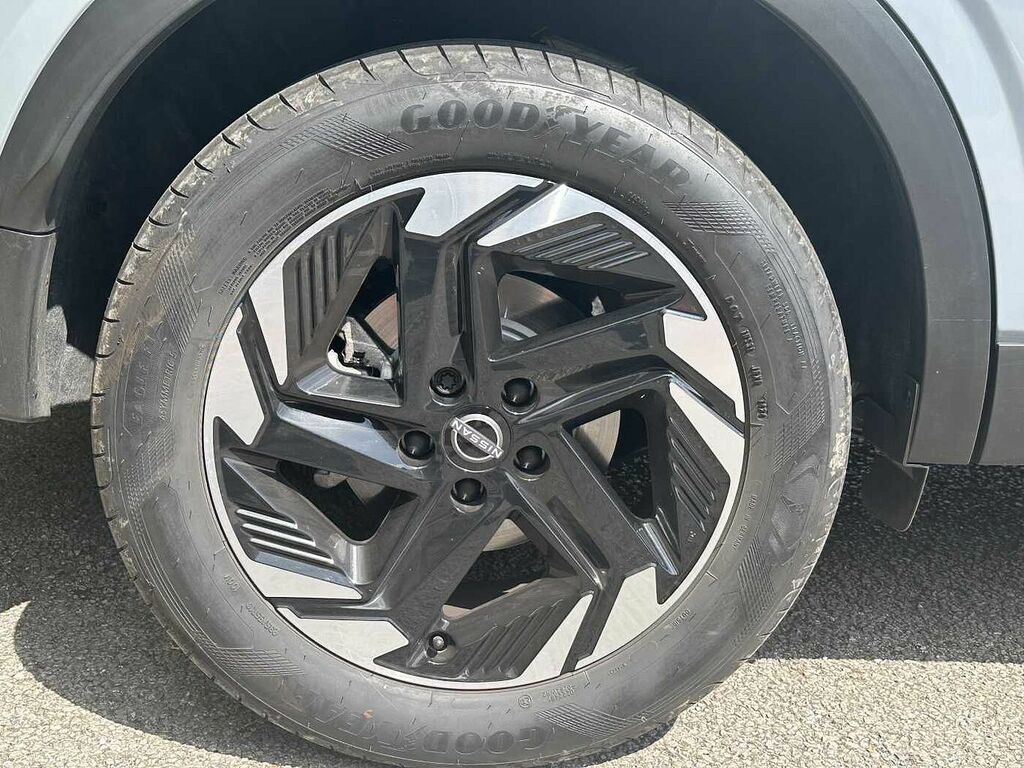 Nissan Qashqai 1.3 Dig-t Mh 158 N-connecta YK25VLU Grey #3