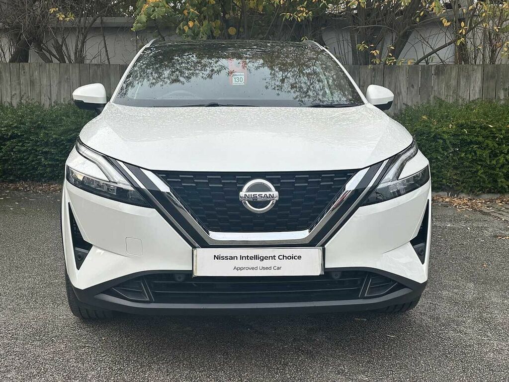 Nissan Qashqai 1.3 Dig-t Mh 158 Tekna YC22KZH White #2