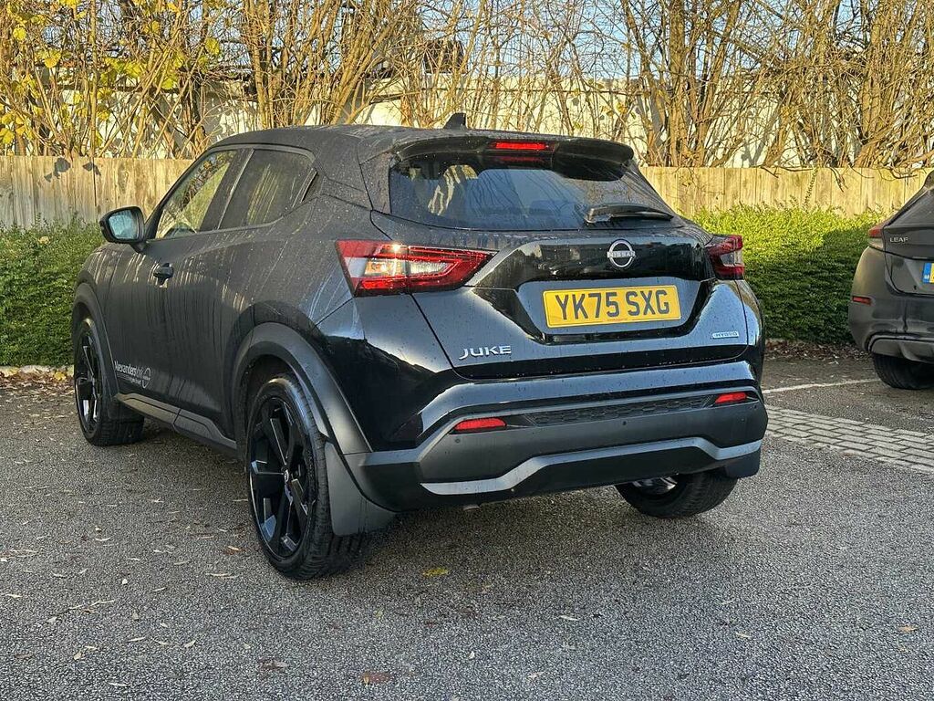Nissan Juke 1.6 Hybrid Tekna YK75SXG Black #5