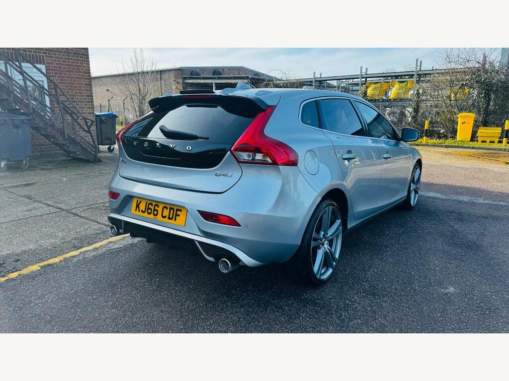 Volvo V40 Diesel KJ66CDF #6